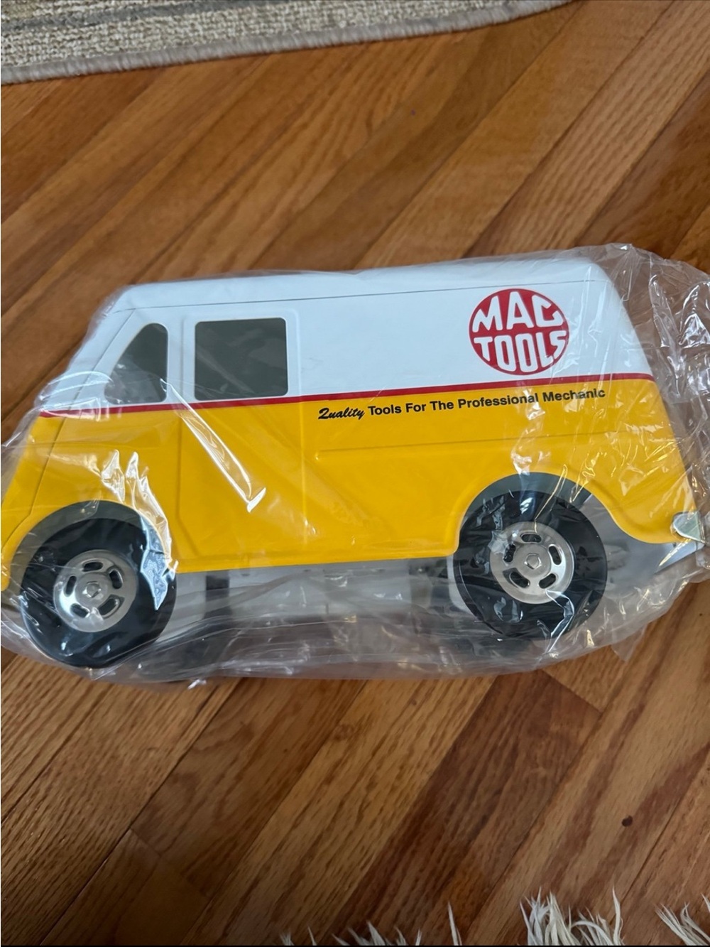 MAC TOOLS DELIVERY VAN BRAND NEW GEM 1:12 SCALE /5000 OR LESS 1ST ED